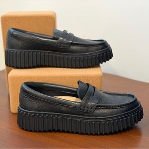 BNIB Clarks ‘Torhill’ Leather Penny Loafer | Black 8.5